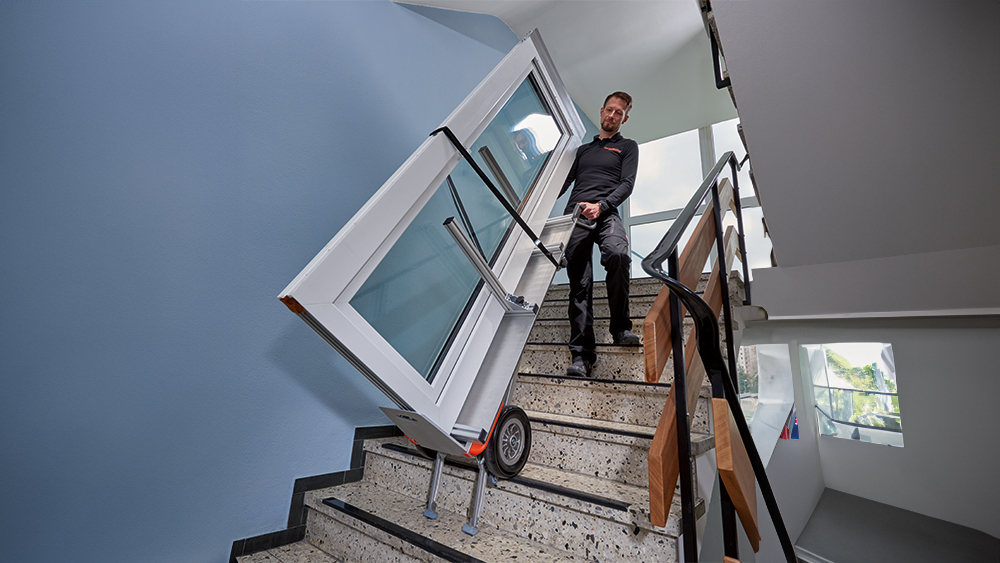 With our ComfortStep for gentle climbing, no glass is broken even when moving windows